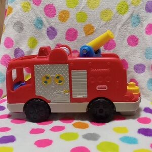FISHER PRICE FIRE TRUCK TOY